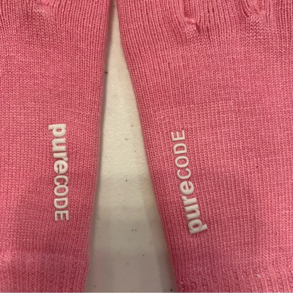 Pure Code. Pink hydrating gloves. NWT.